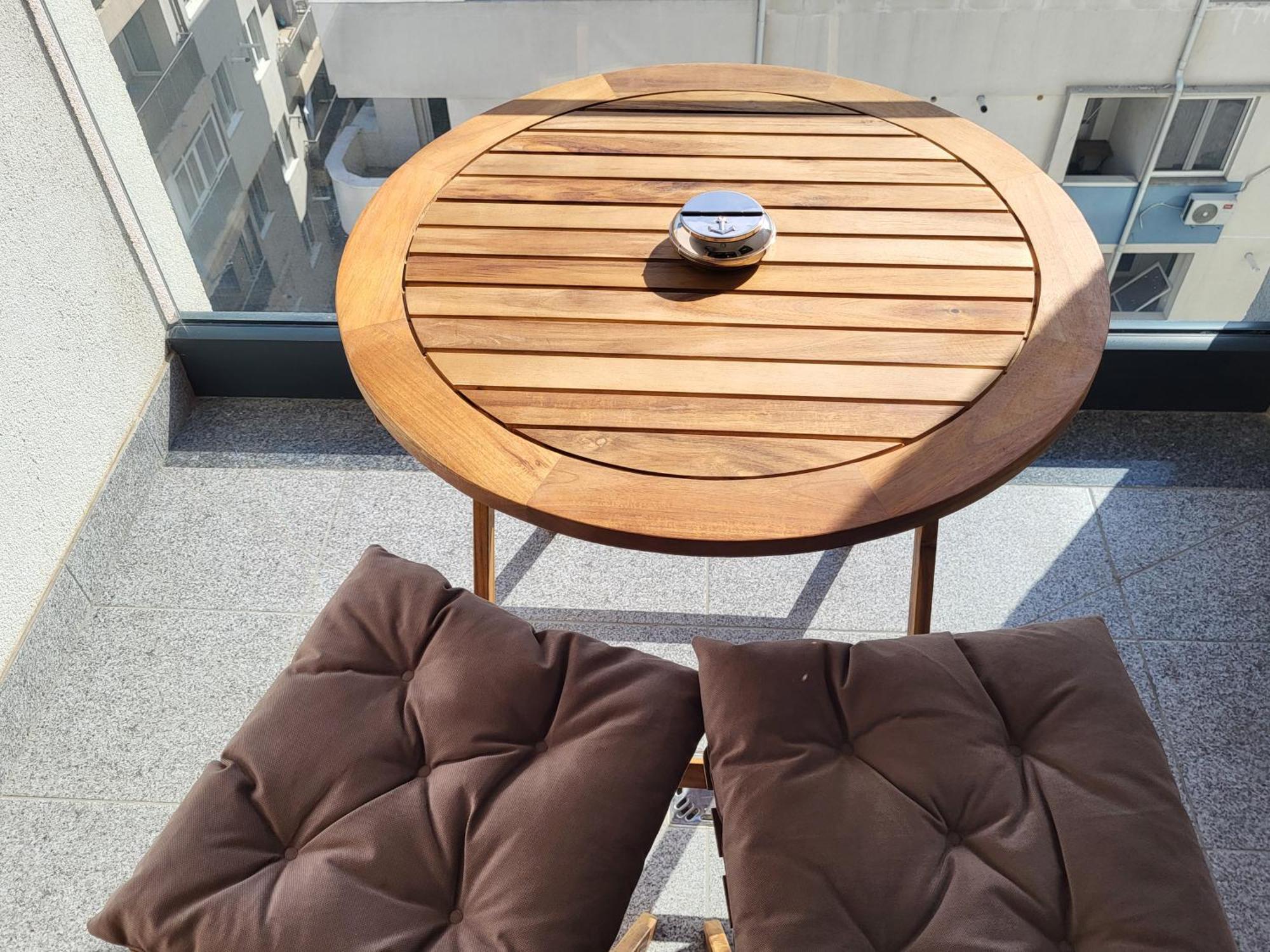 Summer Apartment